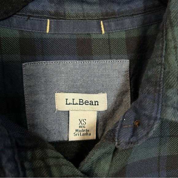 LL Bean Women's XS Extra Small Tartan Plaid Button Up Down Shirt - Picture 3 of 4